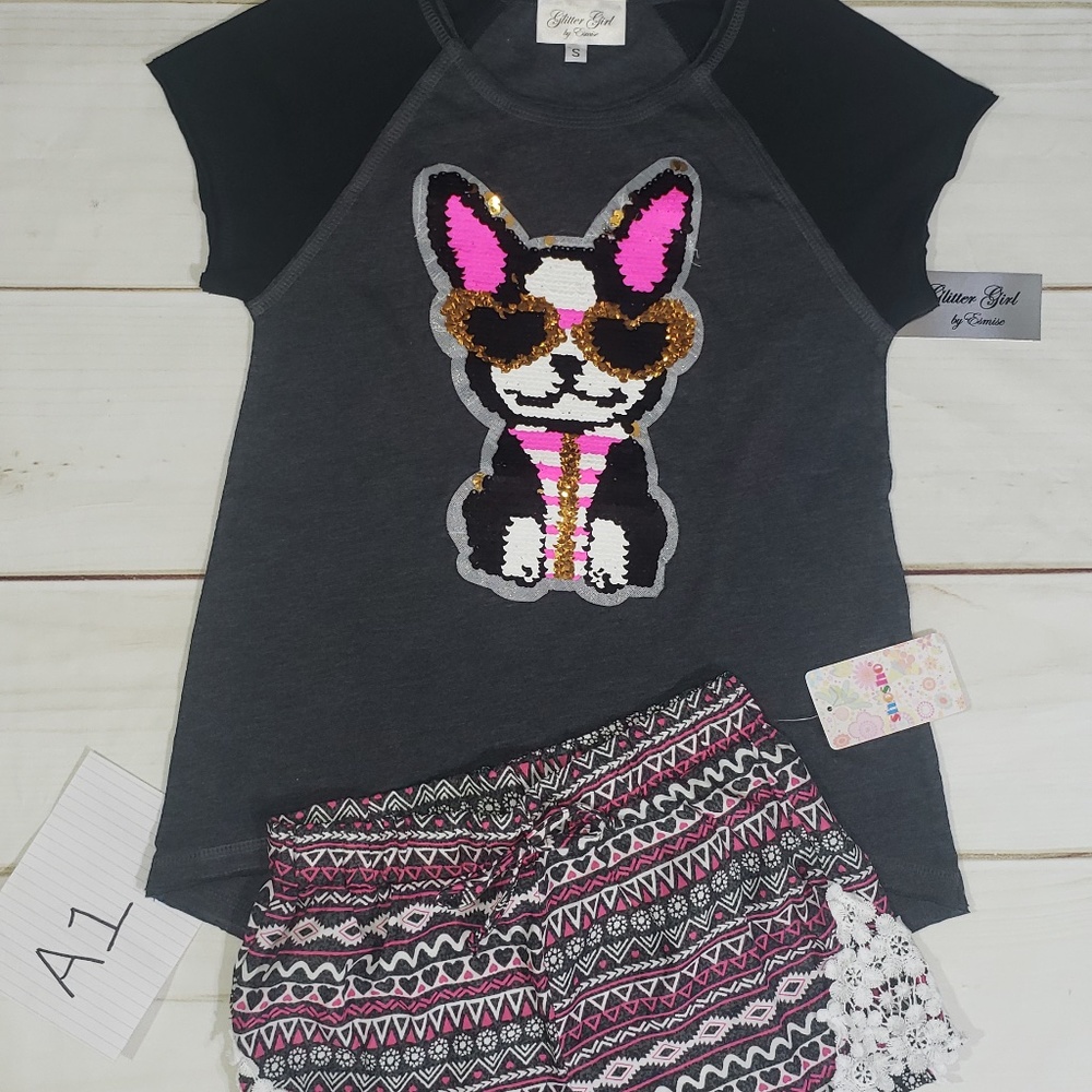 Short Sleeve two tone top & Lace Shorts